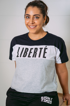 REMERA LIBERTÉ - 8tiempos