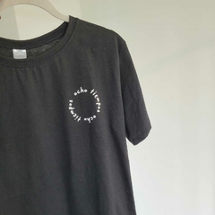 REMERA EMI (Negro) en internet