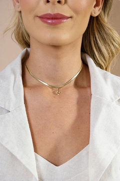 Colar Chocker Fita Cruz Banho Ouro 18 k - comprar online