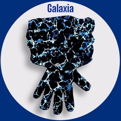 Combo cuello y guantes. Diseño Galaxia