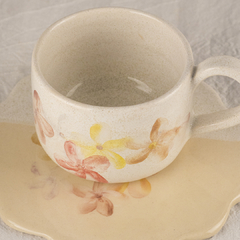 TAZA FLORES con platito - ILO Cerámica