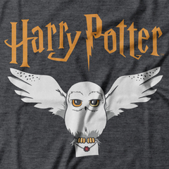 Camiseta Oficial Harry Potter Coruja Edwiges Estampa Licenciada Produto Oficial - comprar online