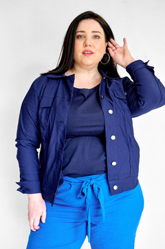 CAMPERA DE BENGALINA EN COLOR AZUL MARINO - comprar online