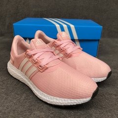 Tênis Adidas ultra Boost na internet