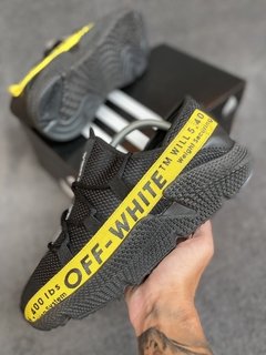 Tênis Adidas Off-White na internet