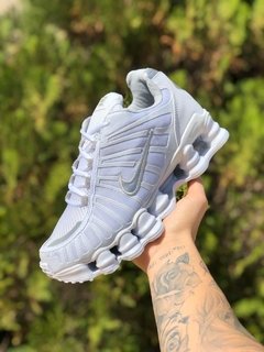 TÊNIS NIKE SHOX TL 12 MOLAS