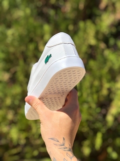 SAPATÊNIS LACOSTE SLIP ON na internet