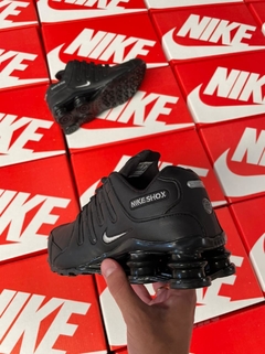 TÊNIS NIKE SHOX NZ - comprar online