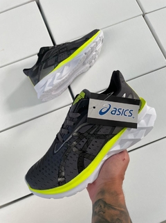 TÊNIS ASICS NOVA BLAST na internet