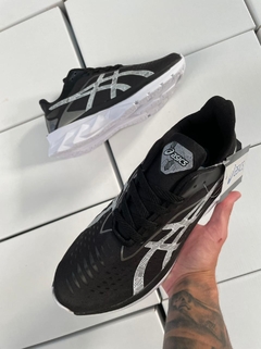 TÊNIS ASICS NOVA BLAST na internet