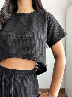 REMERA CROP CROCHET