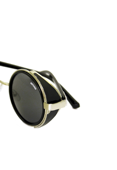 Óculos de Sol Grungetteria Funileiro Preto & Prata - comprar online