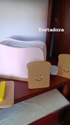 Tostadora en madera