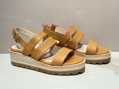 Sandalia Tokio camel - comprar online