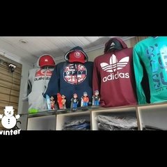 Moletons com capuz: Adidas, Quiksilver e outras marcas